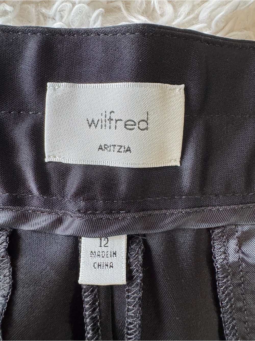 Aritzia Wilfred The Limitless Pant Satin Trousers Black Career Wide Leg Size 12 - Picture 15 of 16